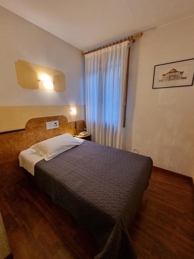 Cityhotel Cristina Vicenza Dış mekan fotoğraf